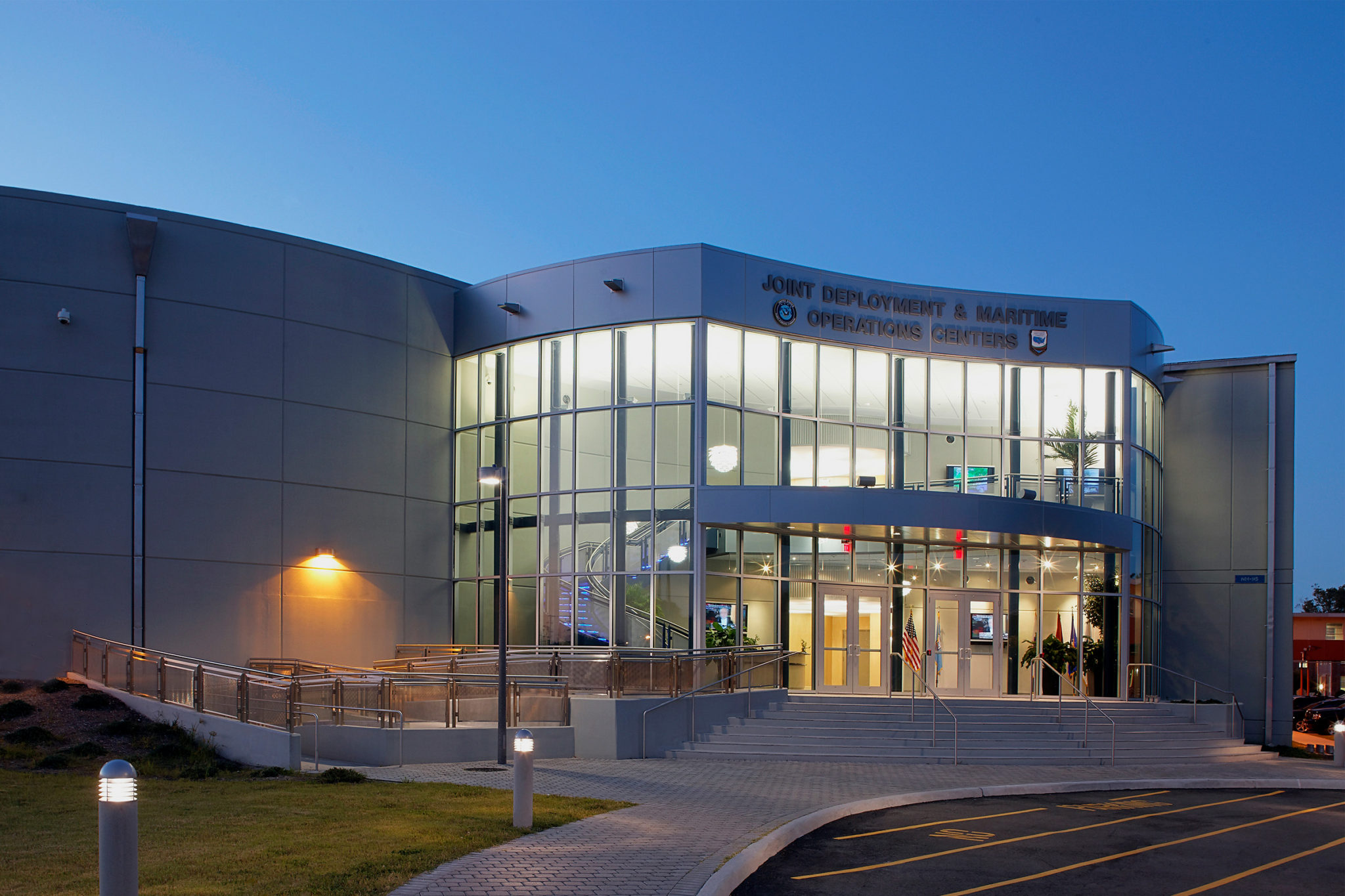 U.S. Joint Forces & Fleet Forces Combined Command Center - Clark Nexsen