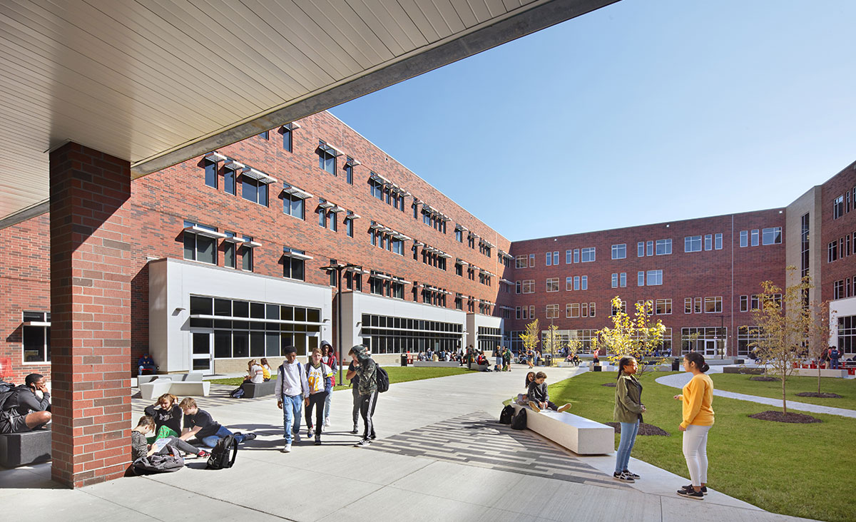 Located in the “heart” of campus, Apex High School’s new courtyard is used as both a social hub and outdoor learning space. Photo: Mark Herboth