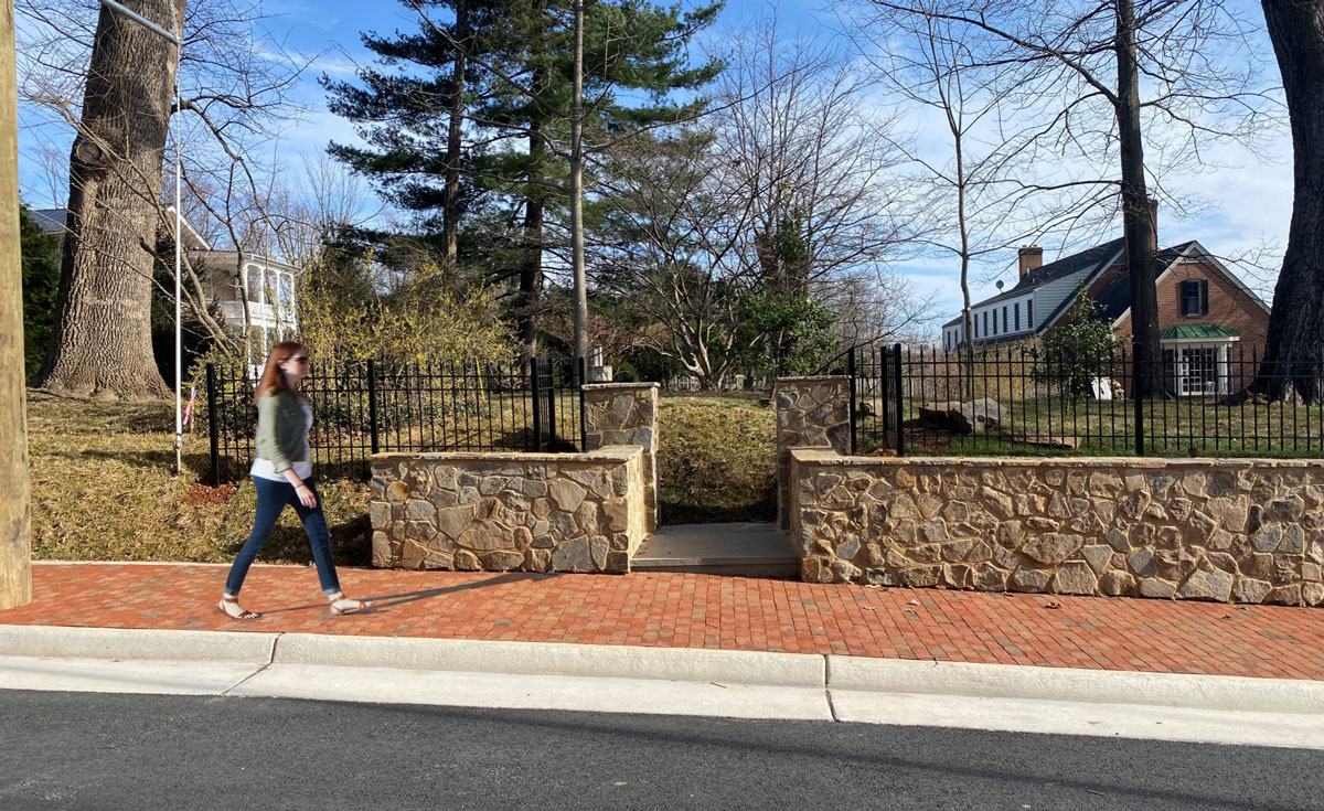 Market Street wall and sidewalk design by Clark Nexsen.